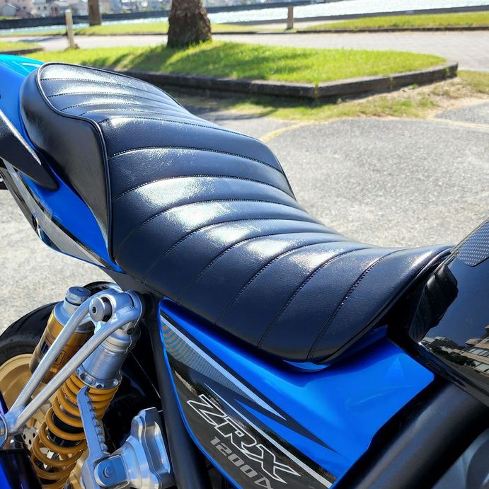 ZRX1200DAEG/1200R/1100 LOWシート ゲル入り タックロール 艶なし 