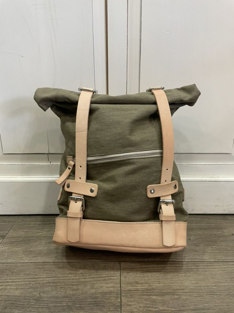 La PODEROSA Dakhla クイックリリース・サドルバッグ 12L (ベージュ