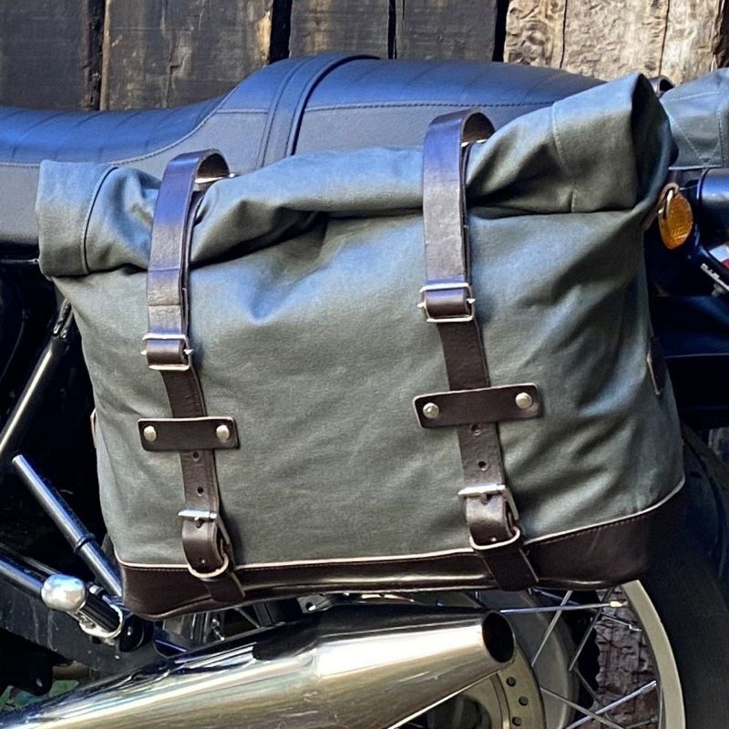 PODEROSA Bariloche クイックリリース・サドルバッグ 25L (グリーン