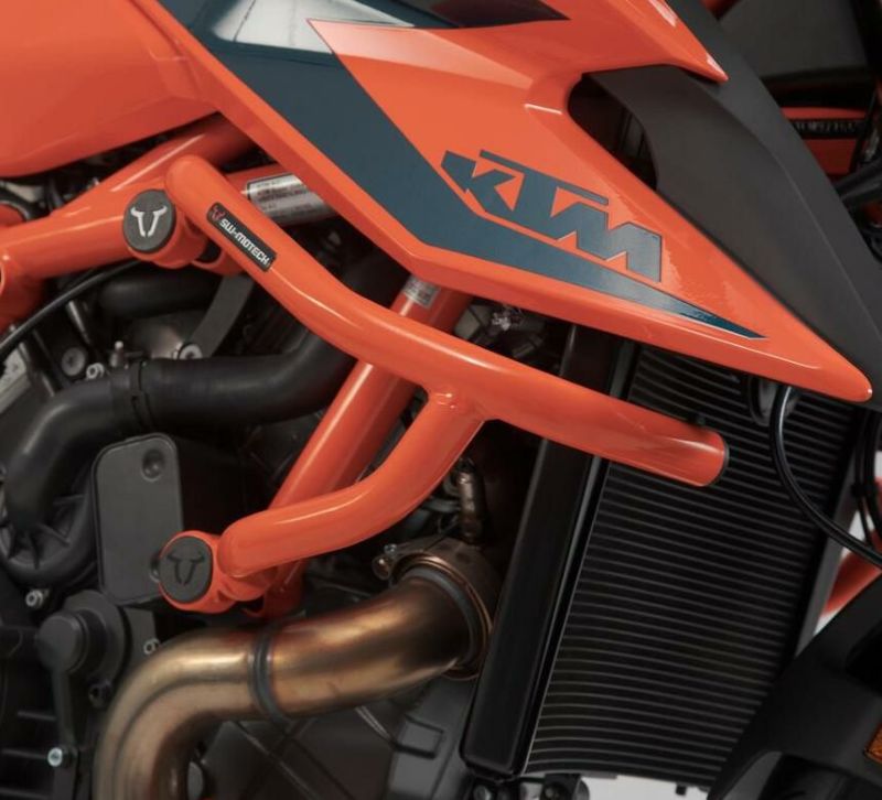 KTM 1290 Super DUKE R/EVO エンジンガード クラッシュバー オレンジ SW-MOTECH | バイクカスタムパーツ専門店  モトパーツ(MOTO PARTS)