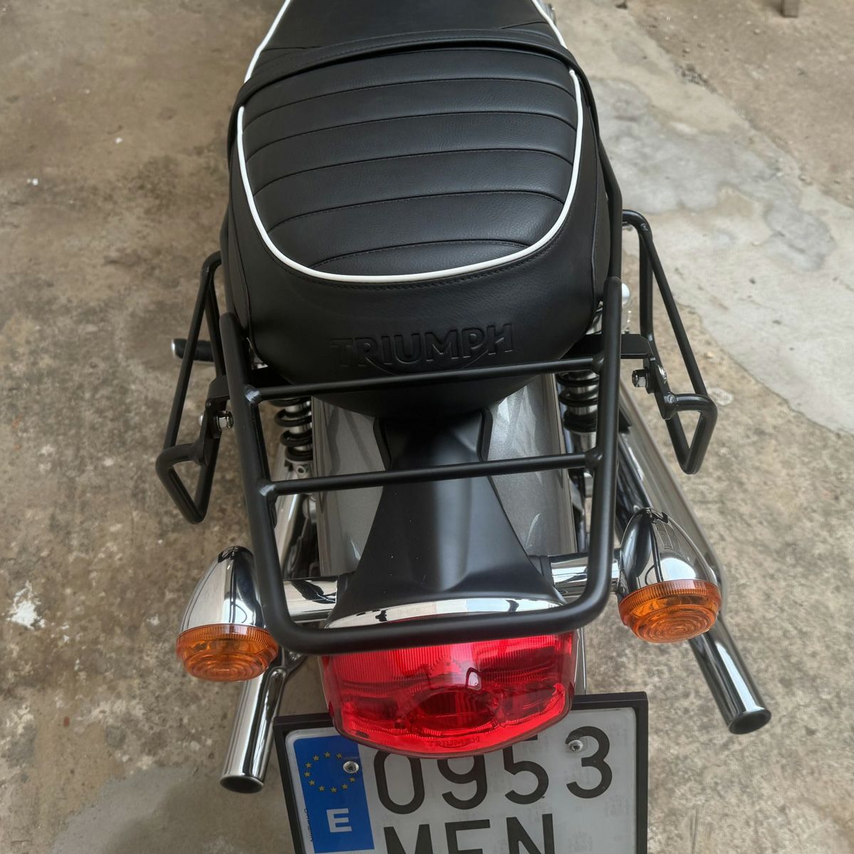トライアンフ 水冷 T100 T120 スピードツイン900/ストリートツイン 