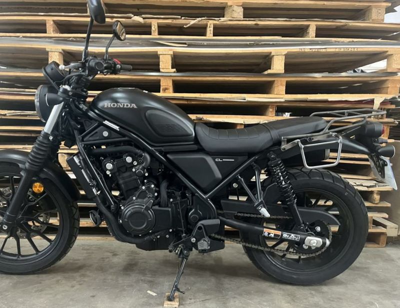 CL250/CL500 サドルバッグ ステー ブラック 左側 La Poderosa | バイク 