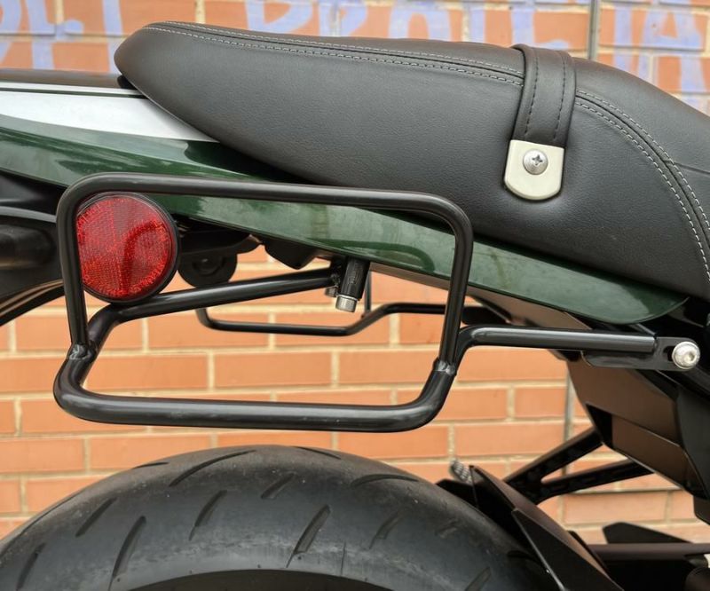 Z900RS サドルバッグ ステー ブラック 左右セット La Poderosa