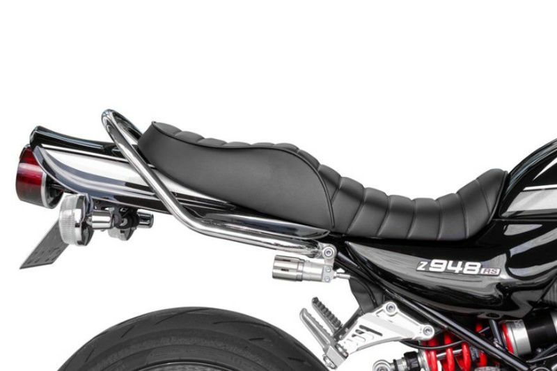 美品アーキ　Z900RSタックロール　ベルト付き 期間限定おまけ付き！】Z900RS ARCHIシートASSY タックロール