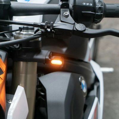 ワンオフ制作　BMW rninet フォーク　ウインカークランプ ワンオフ制作 BMW rninet フォーク ウインカークランプ（BMW