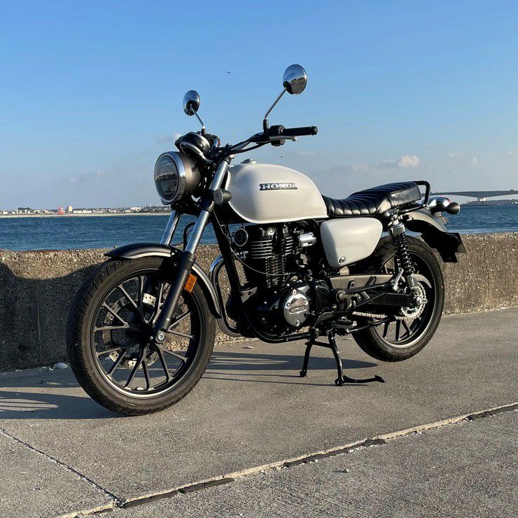 GB350 ゲル入りローシート タックロール 艶有ブラック GTRシリーズ