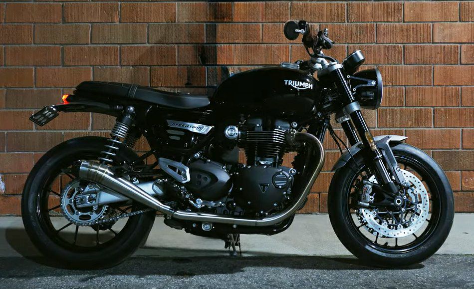 トライアンフ スラクストン900 スリップオンマフラー GP カーボン 