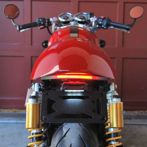 トライアンフ スラクストン1200 フェンダーレスキット New Rage Cycles 