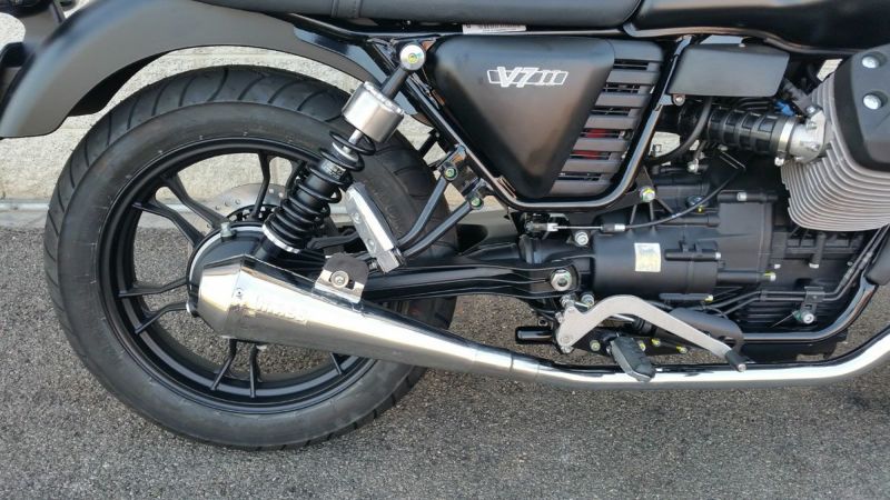 MOTO GUZZI(モトグッチ) V7 Tromb レトロ ステンレス スリップオンマフラー ポリッシュ MASS Exhaust |  バイクカスタムパーツ専門店 モトパーツ(MOTO PARTS)