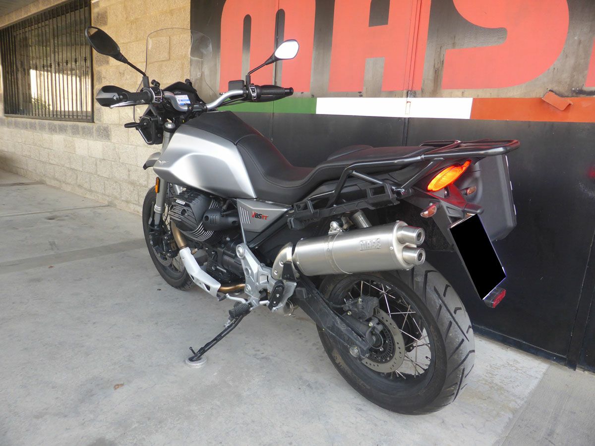 MOTO GUZZI(モトグッチ) V85TT “DOUBLE EX” オーバルステンレス 