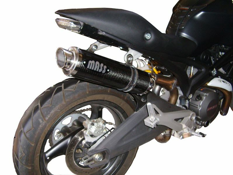 ドゥカティ モンスター696/796/1100 GP1 カーボン スリップオンマフラー MASS Exhaust | バイクカスタムパーツ専門店  モトパーツ(MOTO PARTS)