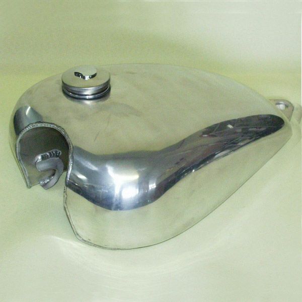 カワサキW400/650 アルミチョップドタンク BIGCEDAR | バイクカスタム