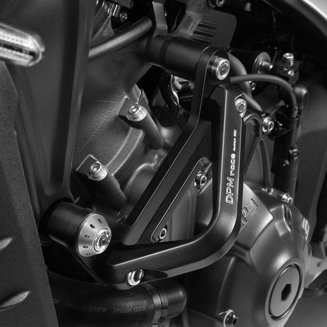 XSR900/MT-09/トレーサー9 エンジンガード ブラック DPM | バイク