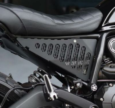 CNC Racingサイドカバーフューエルタンク カーボン ドカティ