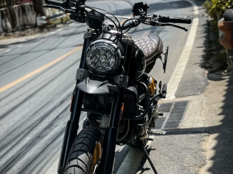 DUCATI スクランブラー800 ムジェロ アップフロントフェンダー