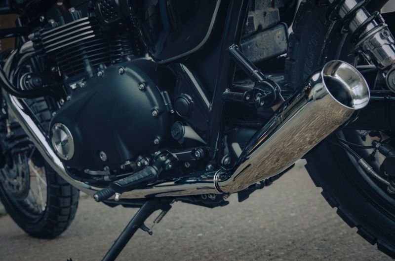 トライアンフ ボンネビル T120 16～ スリップオンマフラー ブラッシュ