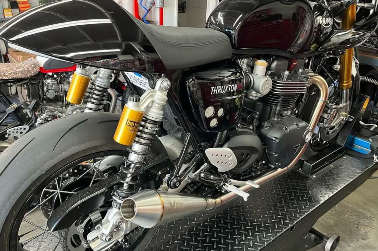 トライアンフ スラクストン 1200 R/RS フルシステム コーンタイプ 