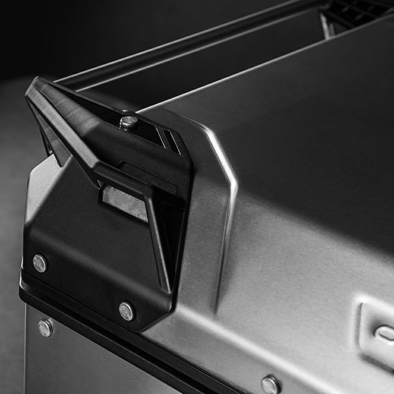 GIVI  ジビ  トレッカーアウトバック　トップケース　シルバー 58L Amazon | GIVI - ジビ TREKKER OUTBACK (トレッカーアウトバック