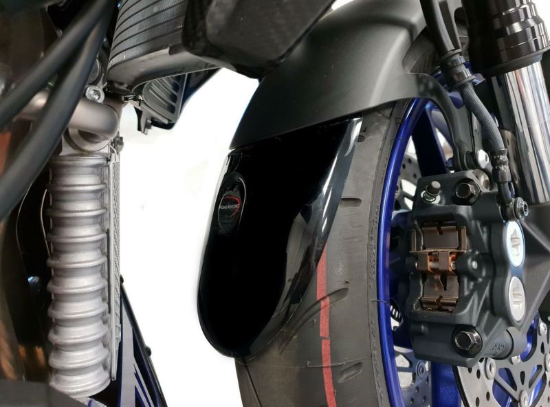 ヤマハ　XSR900 フロントカーボンフェンダー NEXRAYから高級感漂うXSR900用カーボンフロントフェンダーが登場