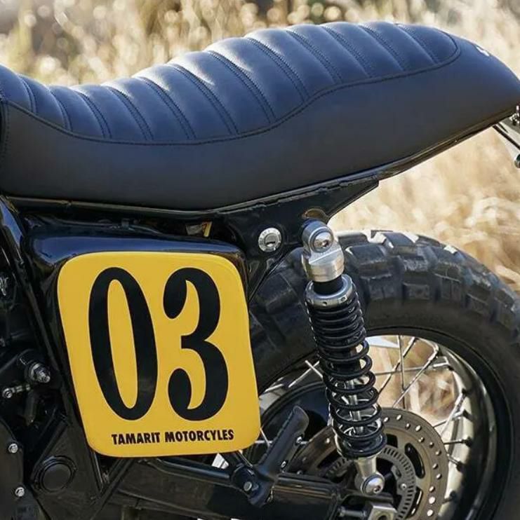 トライアンフ ストリートツイン シングルシート タマリット(TAMARIT 