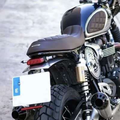 トライアンフ スピードツイン1200 ムジェロ シートキャメル トライアンフ スピードツイン1200 ムジェロ シートキャメル