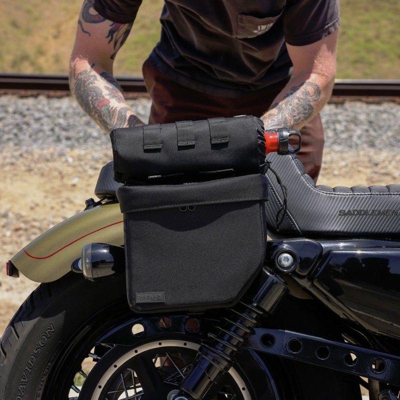 スラッシンサプライ サドル/サイドバッグ 8L 左右セット | バイク