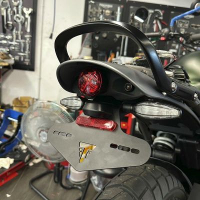 トライアンフ スクランブラー400X スピード400 テール/ストップ