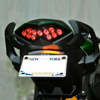 Akrapovic(アクラポヴィッチ) スリップオン・マフラー TWIN