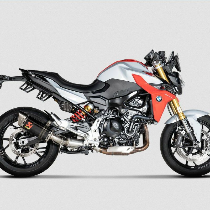 AKRAPOVIC スリップオンマフラー カーボン BMW F900R/ F900XR (2020-2024)