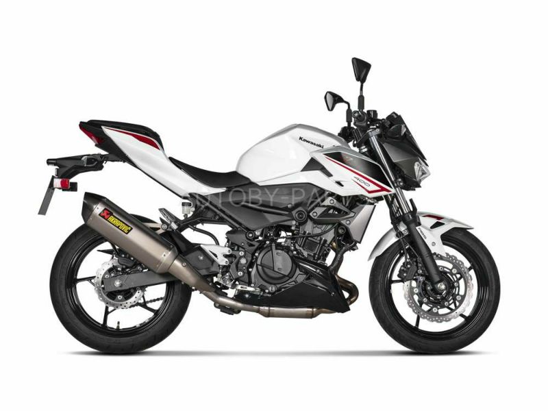 アクラポビッチ製のKAWASAKI Z400 (19-24) / NINJA 400 (18-24)専用