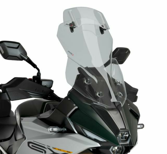 GSX-S1000GT 純正スクリーン 新車外し取り付けボルト付き 未使用 GSX-S1000GT 純正スクリーン 新車外し取り付けボルト付き 未使用