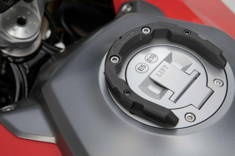 専用品 SW-MOTECH PRO タンクリング Kawasaki 7穴汎用 | TRT.00.787