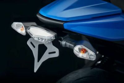 Genesis X Re:Flex Mサイズ　新品ラダー付き Evotech Performance Suzuki GSX-8R フェンダーレスキット