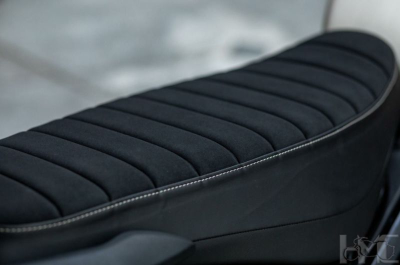 純正】ロイヤルエンフィールド ハンター350 ベンチシート ブラック