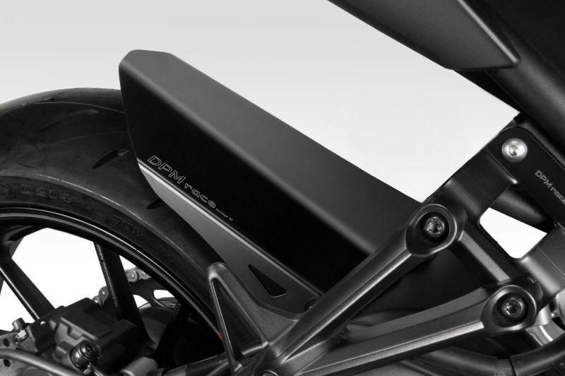 セール】ヤマハ MT-09 17-20 リアフェンダー アルミ ブラック DPM