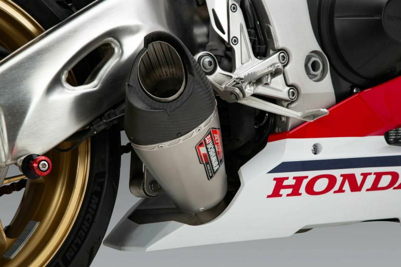 USヨシムラ AT2 スリップオンマフラー HONDA CBR1000RR/SP/SP2 (2017-2024)