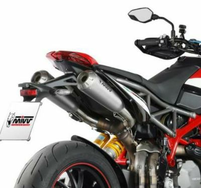 Akrapovic (アクラポヴィッチ) スリップオンマフラー・チタン