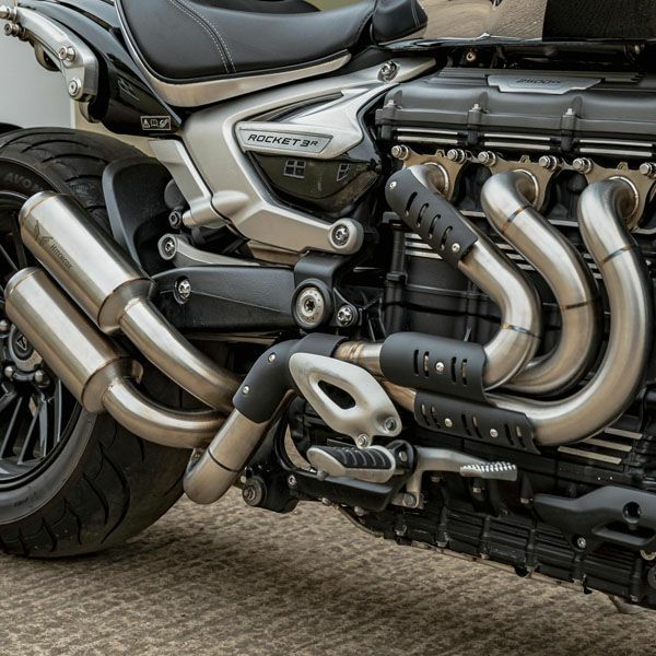 イクシル(IXIL)製 トライアンフ ロケット3R用 マフラー