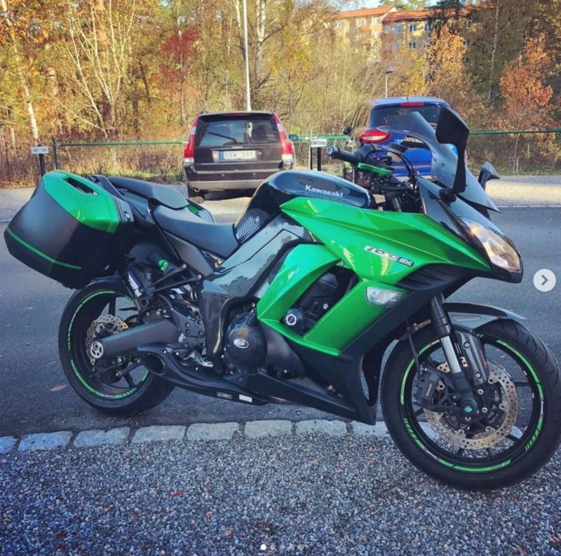 カワサキ Z1000/Ninja1000 フルエキゾーストマフラー CS レーシング