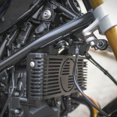 BMW RnineT メーターバイザー ショート リゾマ | バイクカスタムパーツ
