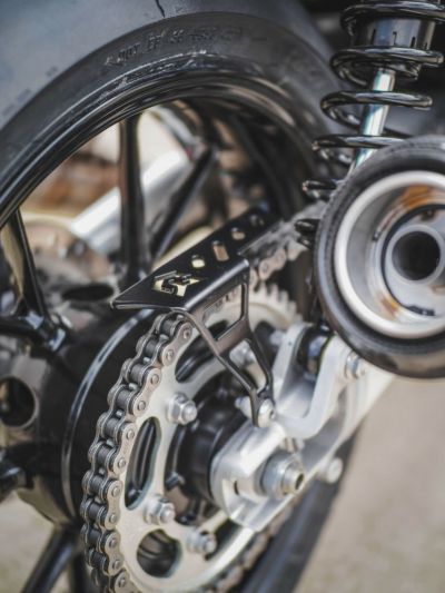 トライアンフ スピードツイン1200 2021～ ヘッドライト＆スピード