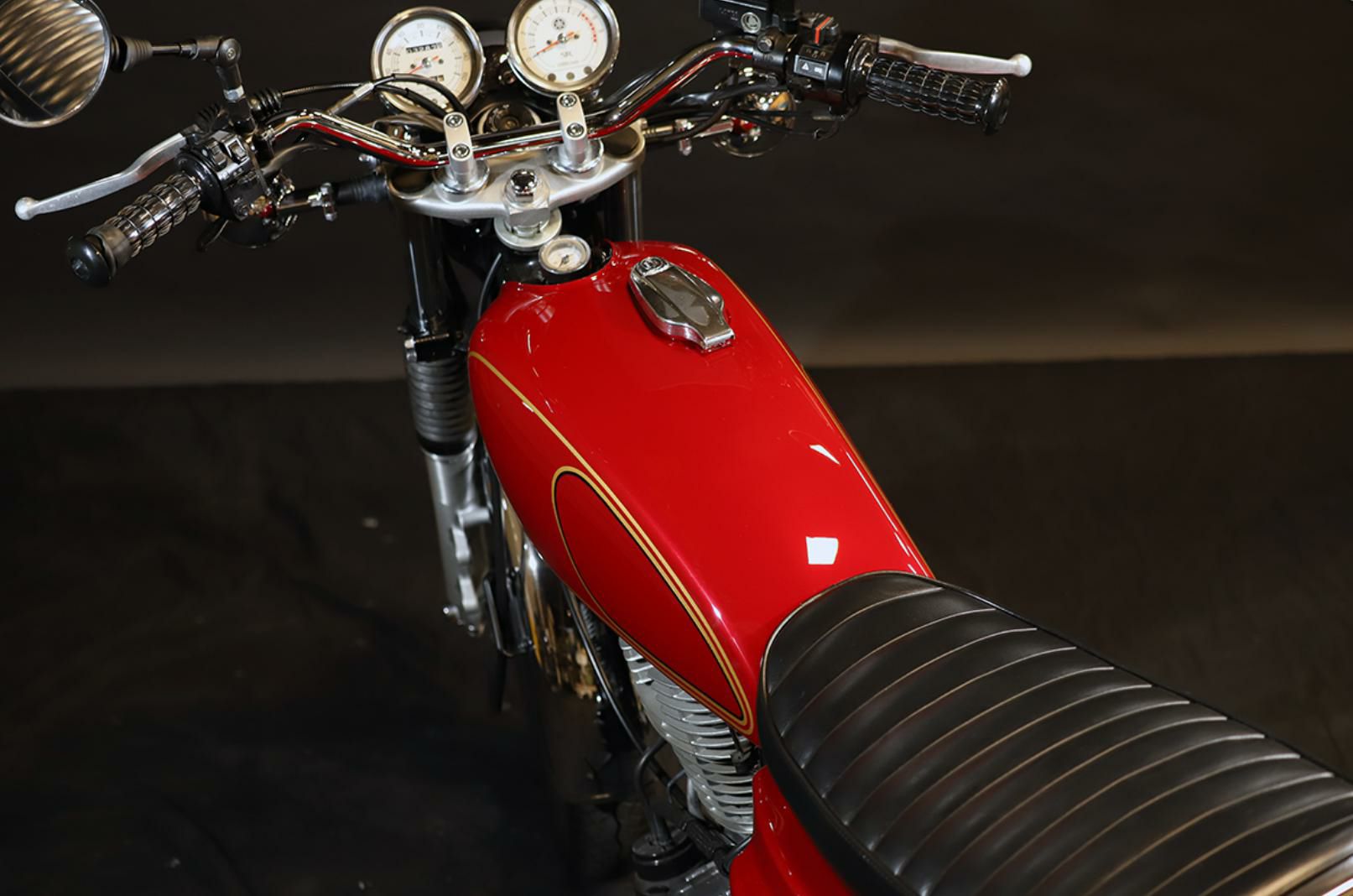 ヤマハ SR400 トラディショナルナロータンク (キャブレターモデル) 未