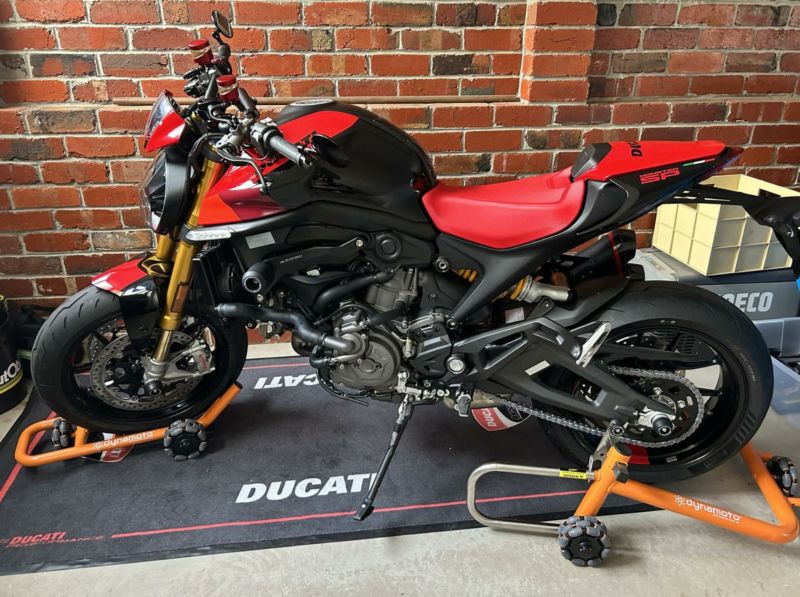 DUCATI モンスター821/937 14-24 ダイナモト スタンド セット Dynamoto