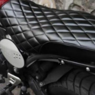 トライアンフ スピード400 SPEED400|シート|モトパーツ(MOTO PARTS)