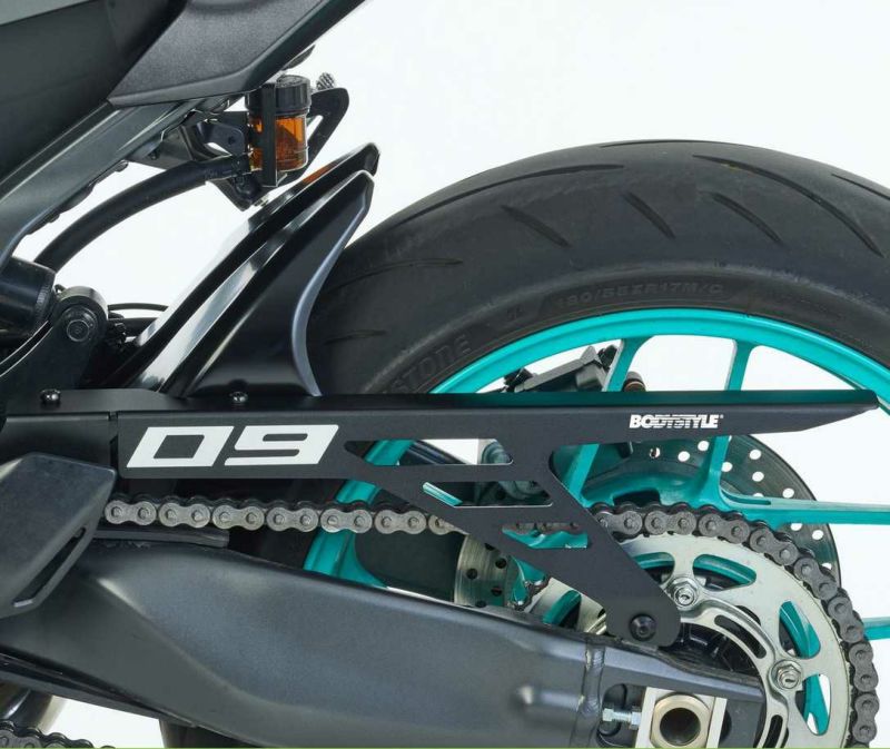 BODYSTYLE リアフェンダー+アルミチェーンガード YAMAHA MT-09 / SP